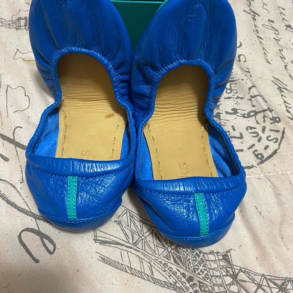 Excellent Used Condition Cobalt Blue Tieks